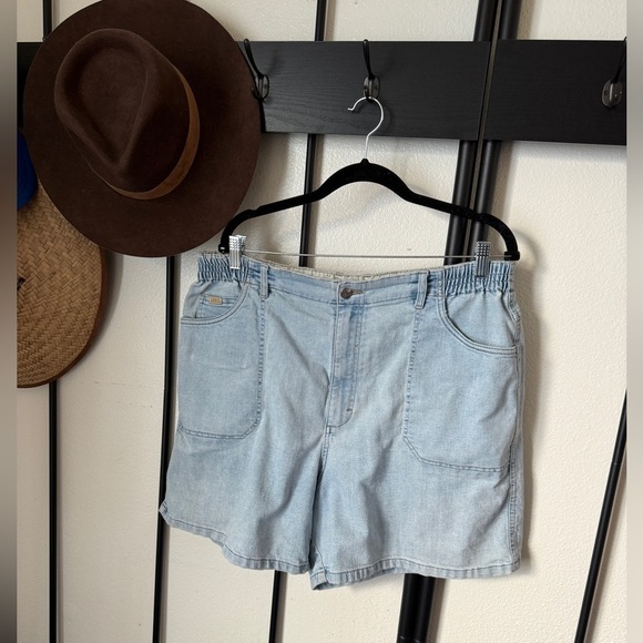 Vintage LEE 90s y2k elastic waist light denim pull on jeans retro shorts